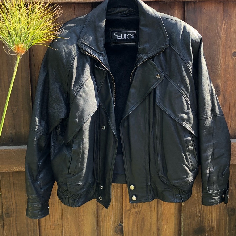 VINTAGE MEN’S GENUINE BLACK LEATHER JACKET
